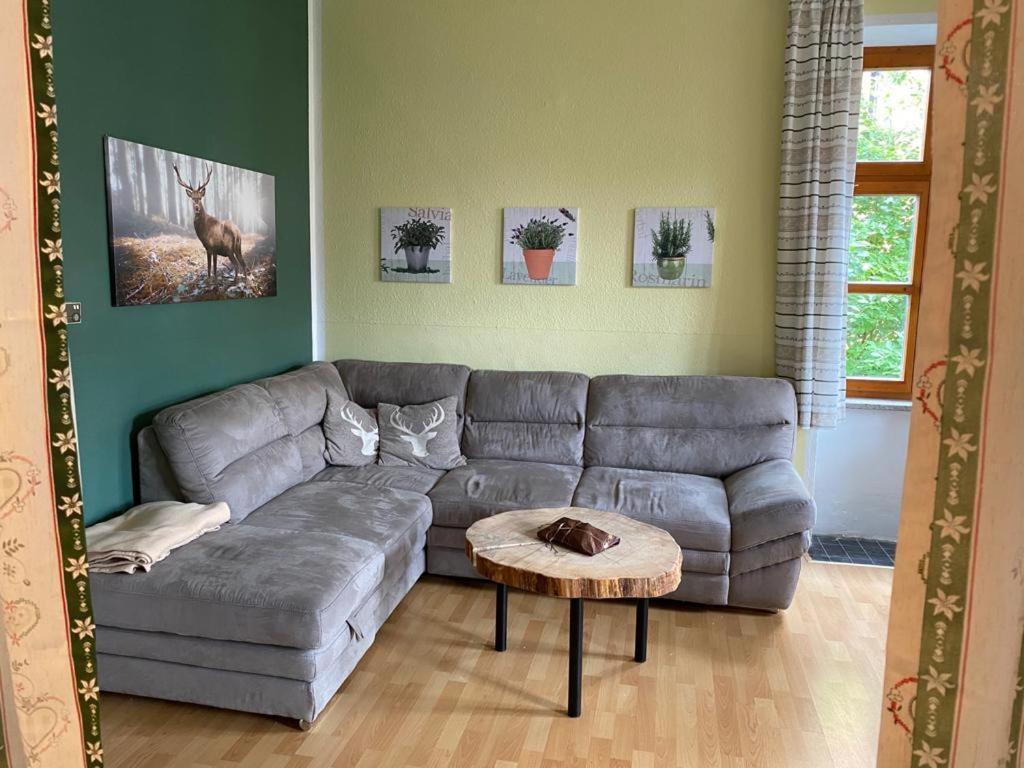 Ferienappartment Zum Gruenen Hirsch バート・イシュル エクステリア 写真